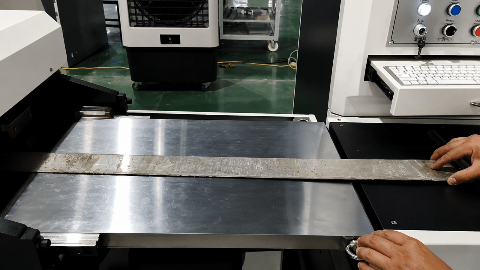 busbar-processing-sawing-and-bending-machine