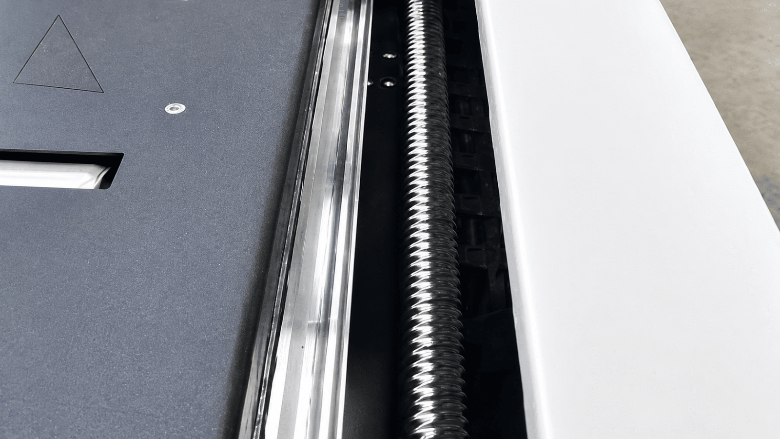 cnc-busbar-connection-line-high-precision-fabrication (1)
