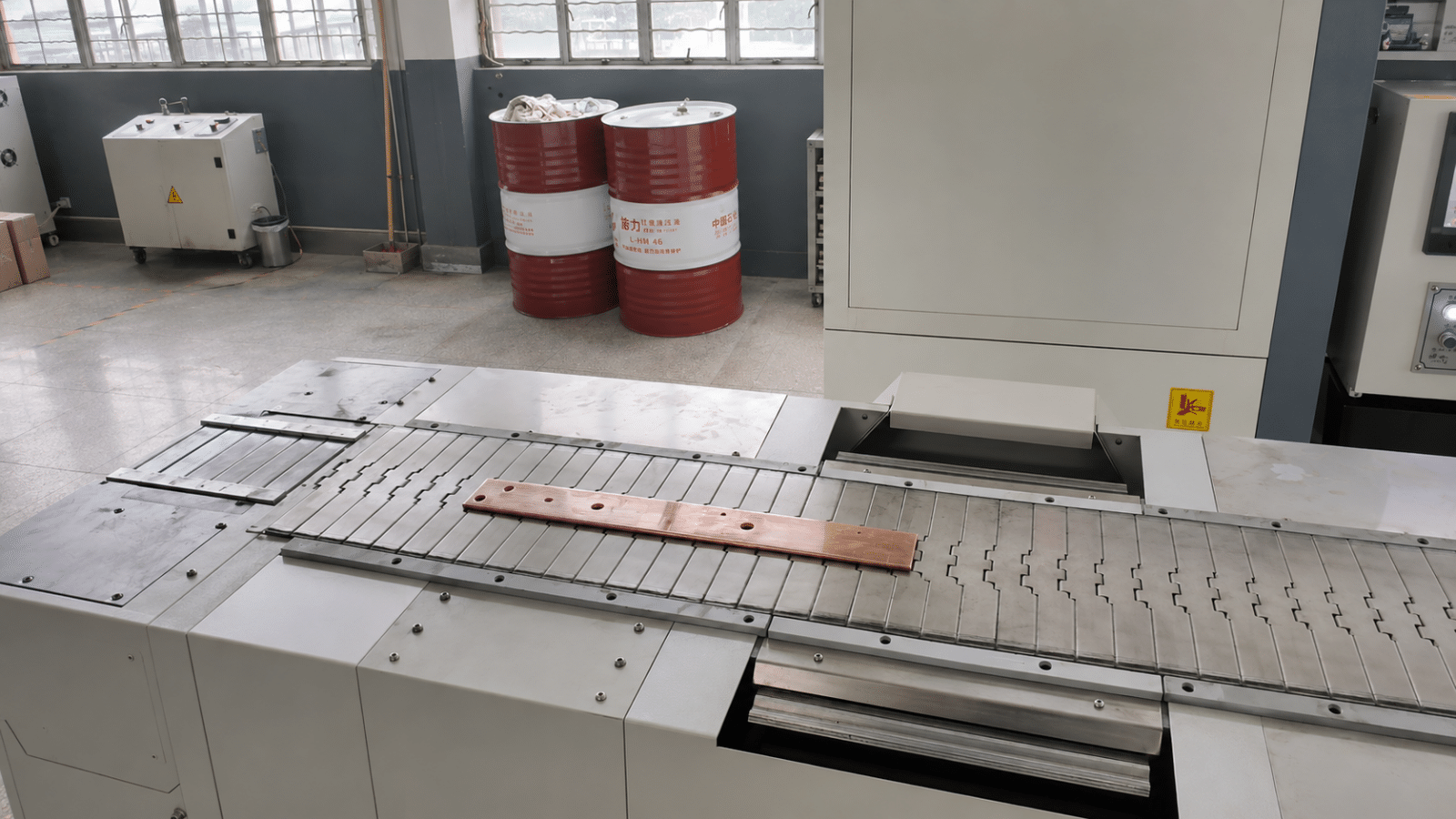 high-precision-busbar-punching-and-shearing-equipment