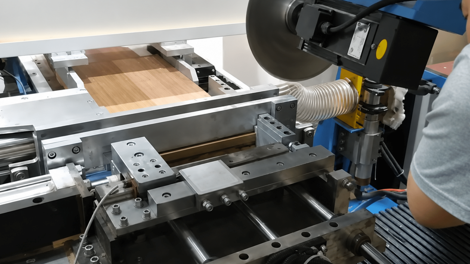 dovetail-spacer-milling-machine-wood-processing