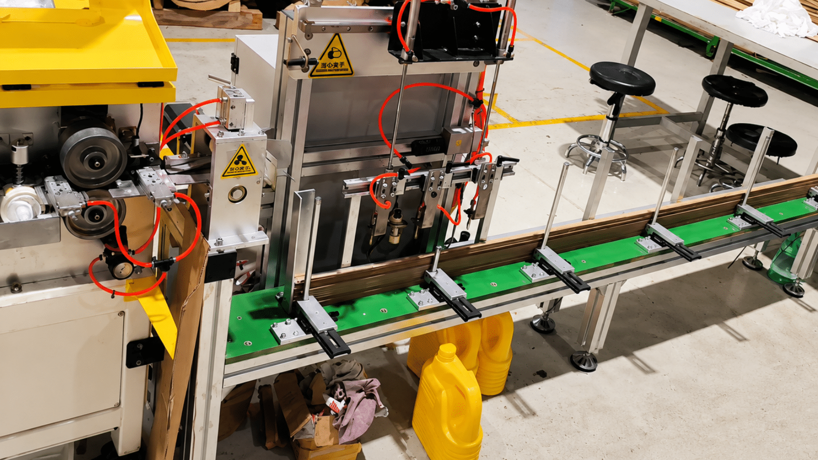 end-insulation-bonding-machine-servo-drive