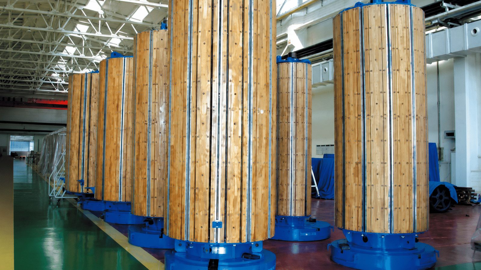 Manual adjustable winding mold for large transformer coil manufacturing processes
