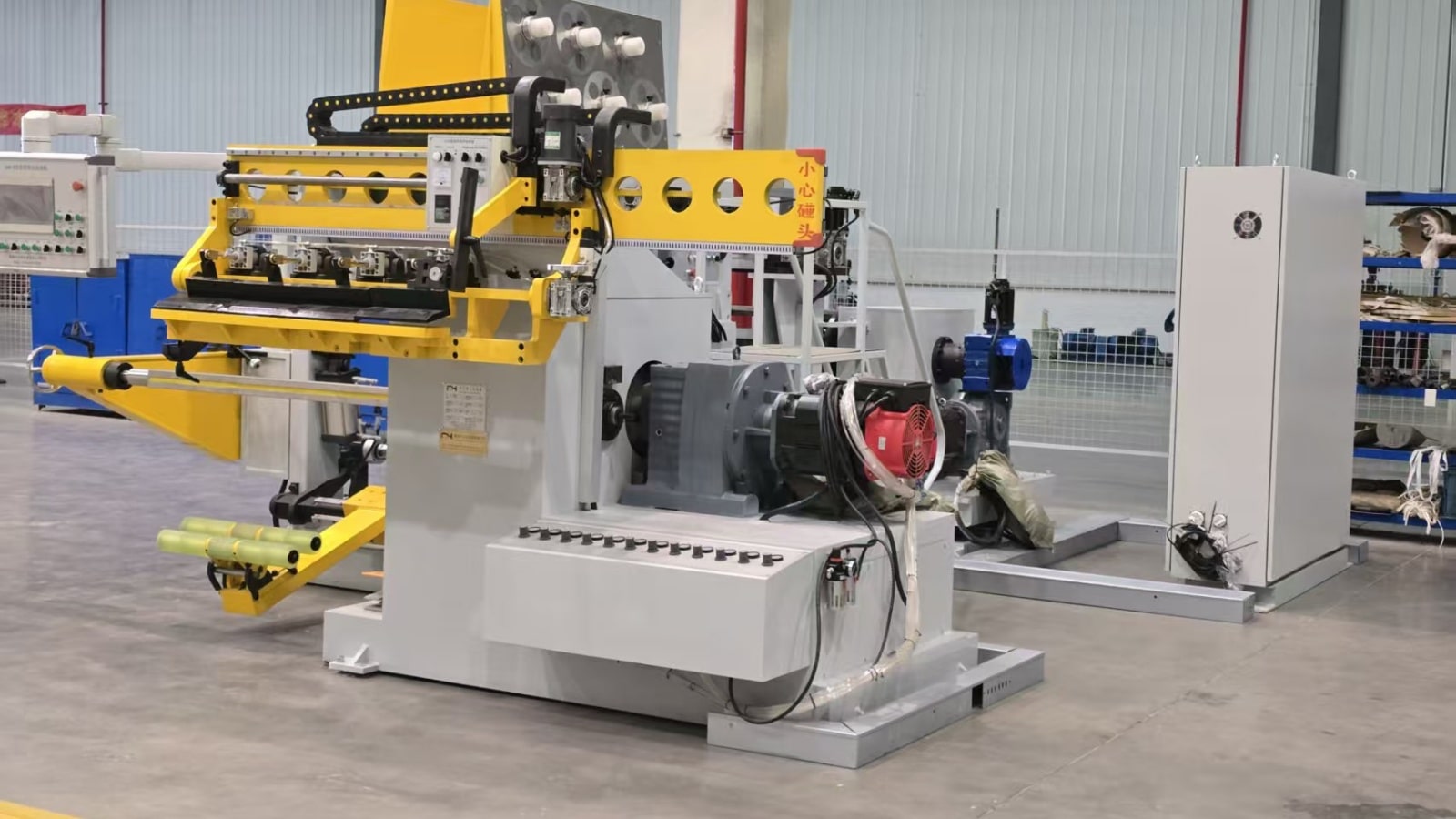 Single layer foil winding machine for low voltage transformer coil manufacturing with precise control system