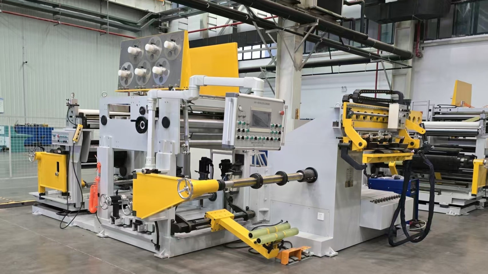 Industrial single layer foil winding machine with stable foil feeding and tension control system