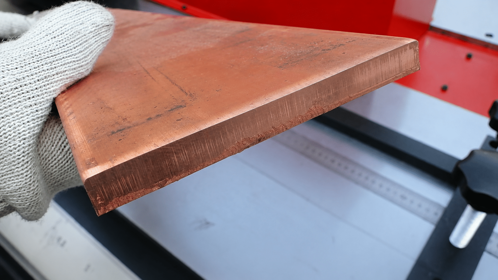 Copper busbar positioning and cutting worktable on busbar processing machine