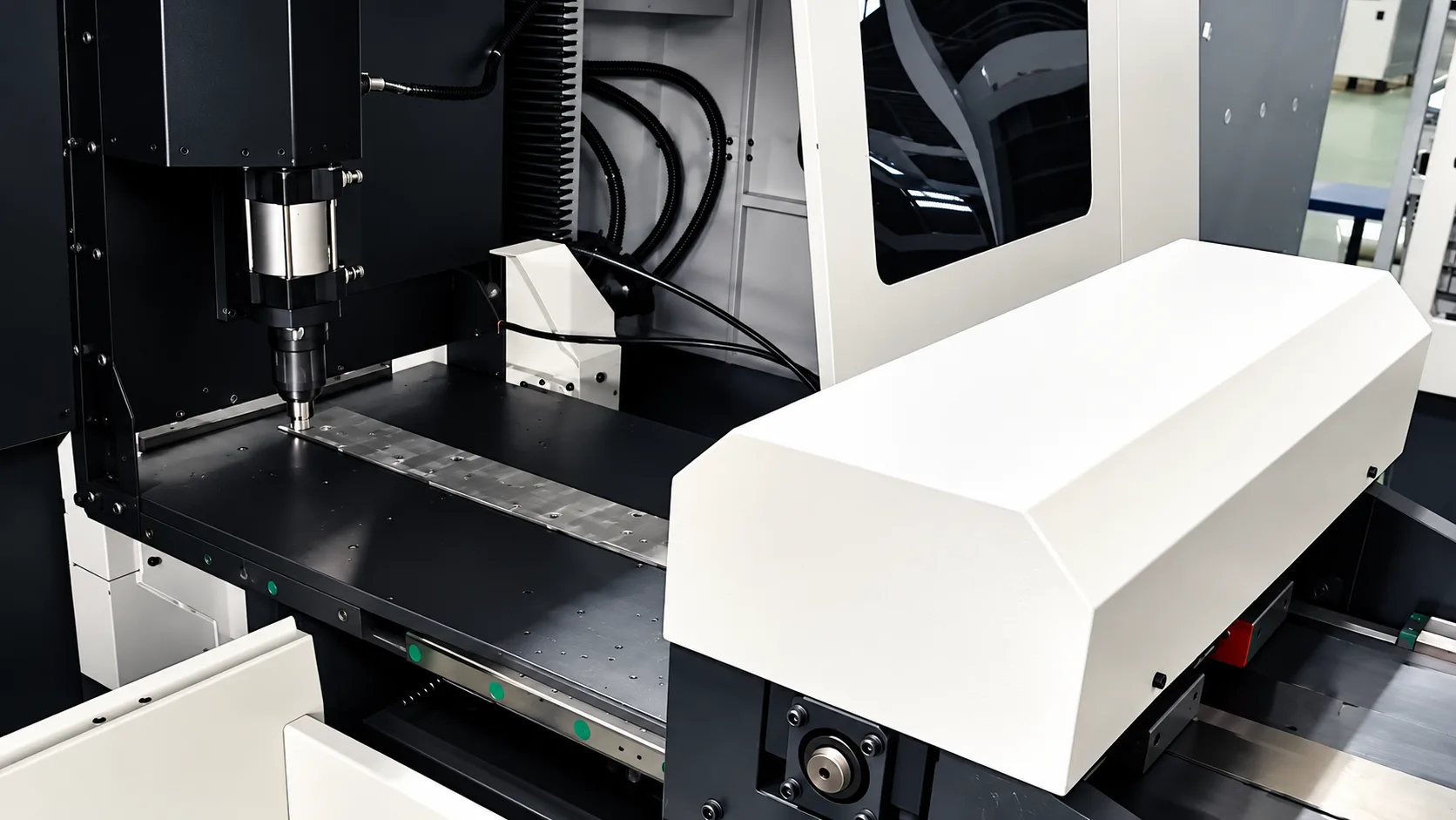 Servo-driven circular saw module and hydraulic clamp of the CNC busbar sawing and folding machine